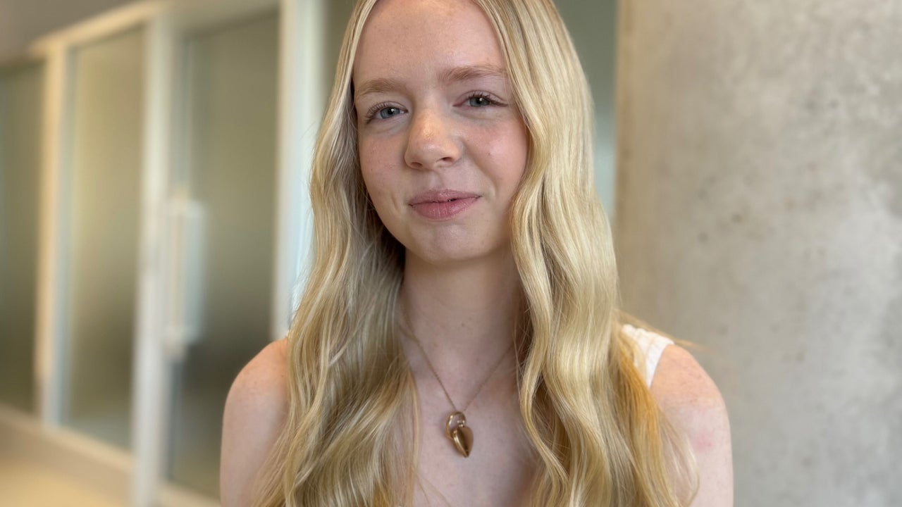 Natural blonde with soft waves